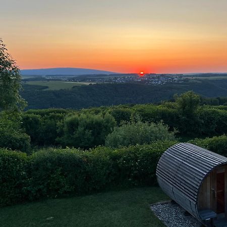 Hunsrueck Valley View Apartment With Cedar Sauna Bruschied Dış mekan fotoğraf