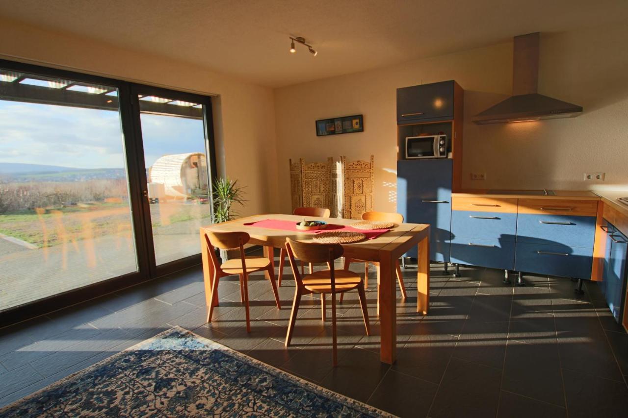 Hunsrueck Valley View Apartment With Cedar Sauna Bruschied Dış mekan fotoğraf