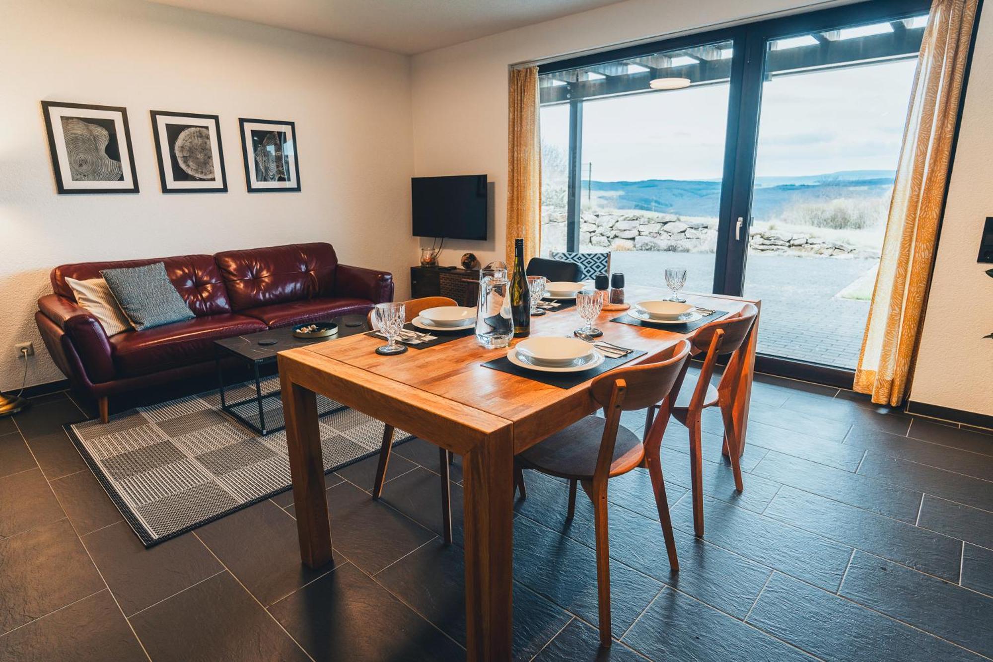 Hunsrueck Valley View Apartment With Cedar Sauna Bruschied Dış mekan fotoğraf